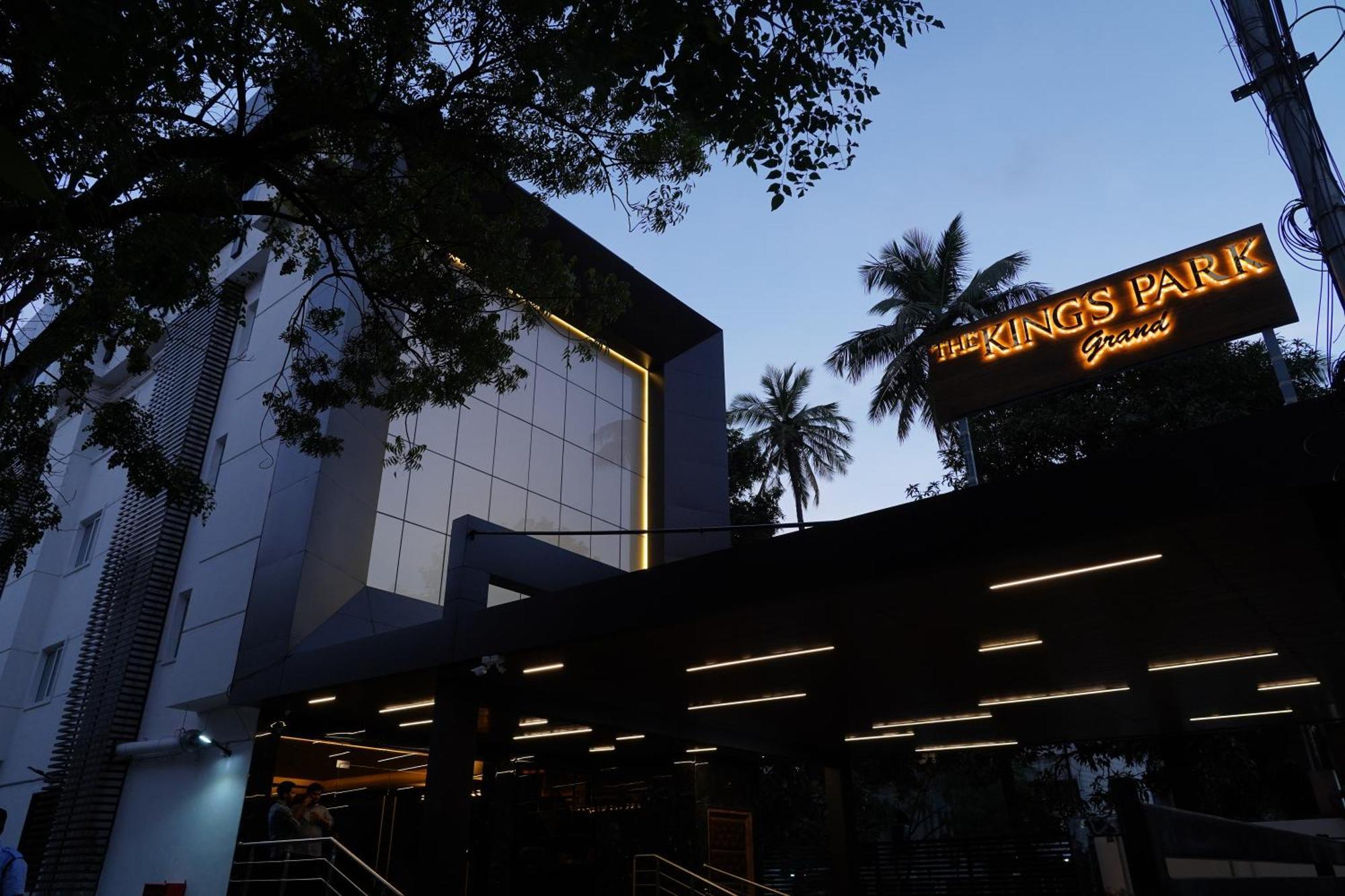 The Kings Park Grand-Near Us Consulate Hotel Chennai Bagian luar foto